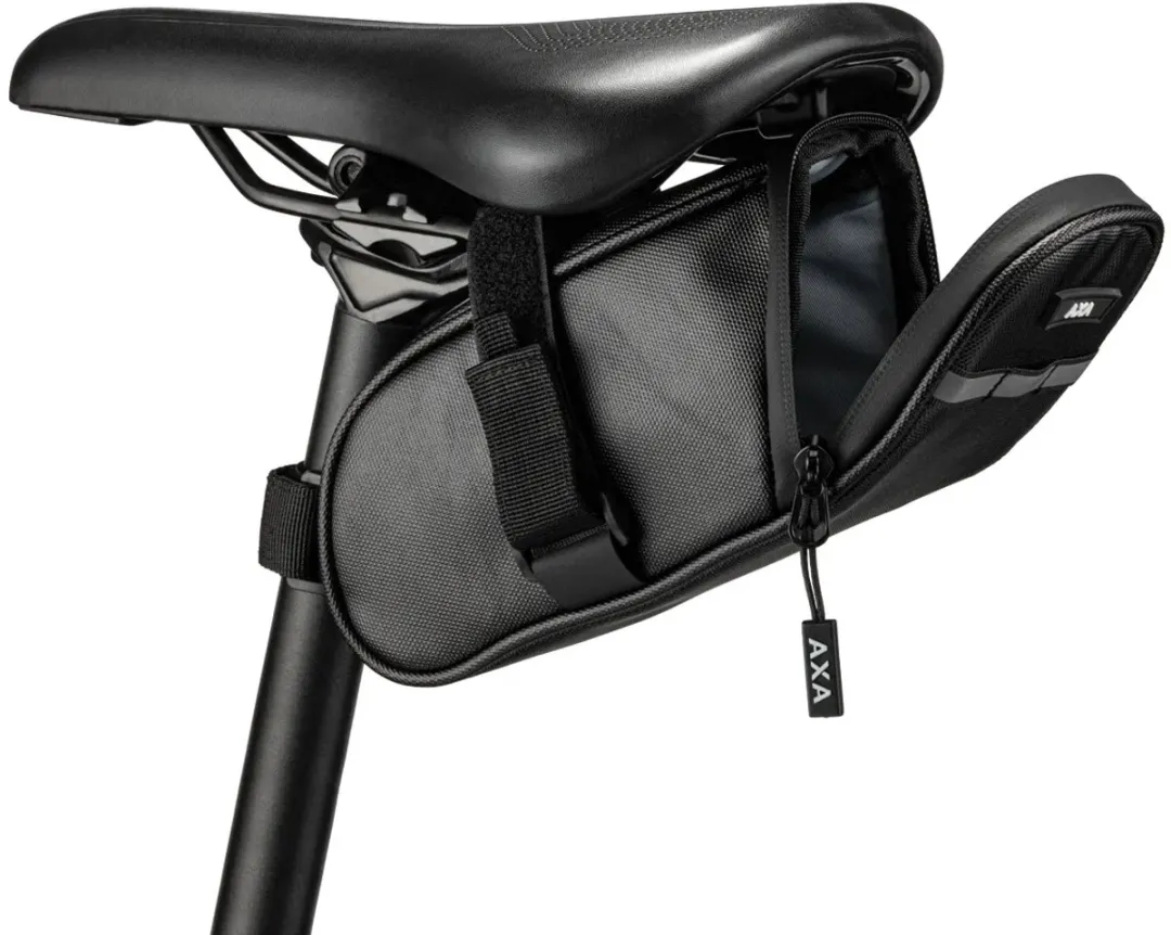 Axa XLC Fantomas Insteekketting 120 cm + Axa Zadeltas