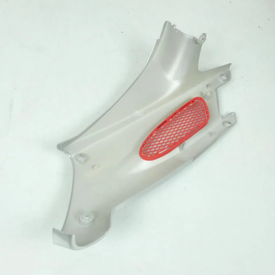 Peugeot 100 Speedfight Cache Latéral G