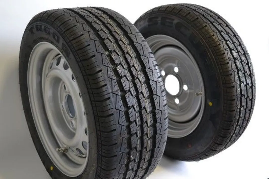 Kenda Aanhangwagenband 165/70R13 79N - Zwart/Zilver
