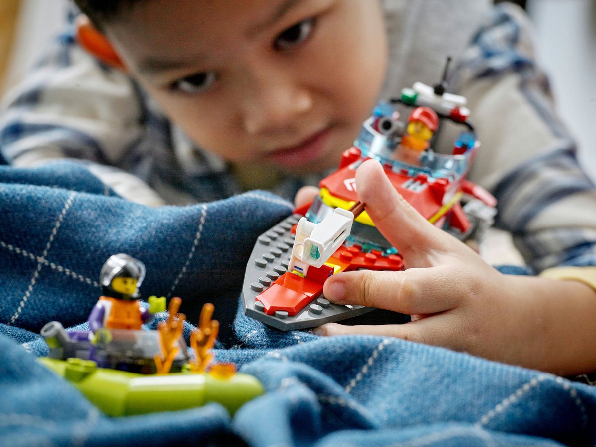 LEGO City Reddingsboot Brand Speelgoed voor Kinderen - 60373