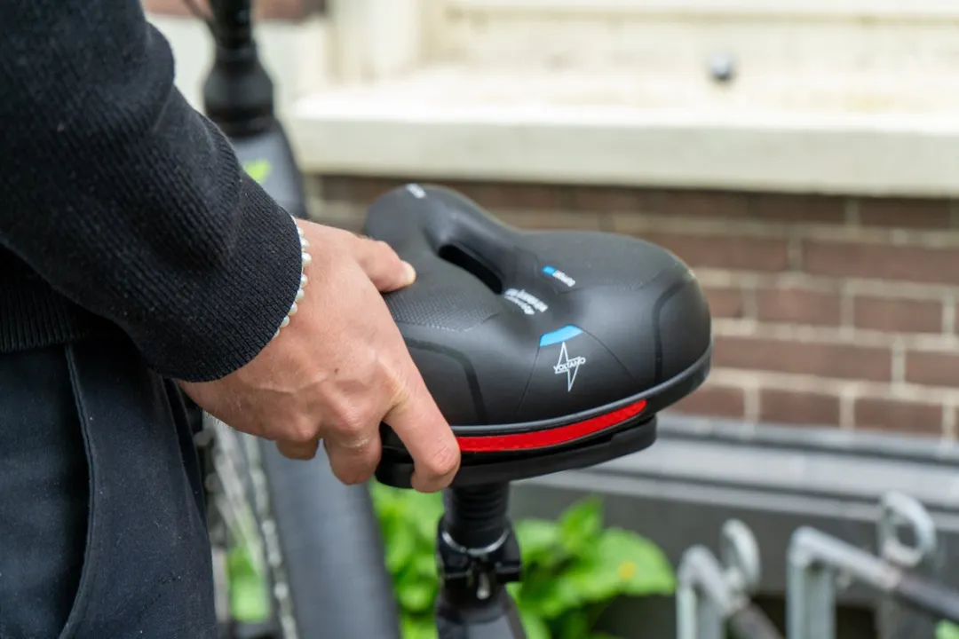 Voltano Fietszadel Gel - Zwart/Blauw - Unisex - afbeelding 6 van 6