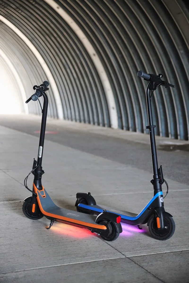 Segway Ninebot Kickscooter C2 Pro E - 17km Actieradius - Blauw/Zwart