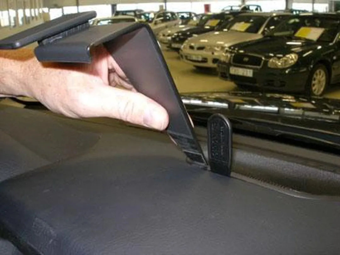 Brodit ProClip 853981 Telefoonhouder - Mitsubishi Pajero 2007-2019 - Zwart