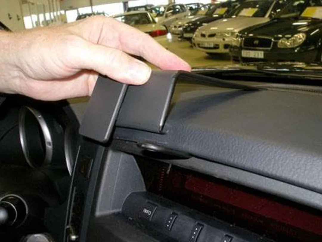 Brodit ProClip 853981 Telefoonhouder - Mitsubishi Pajero 2007-2019 - Zwart