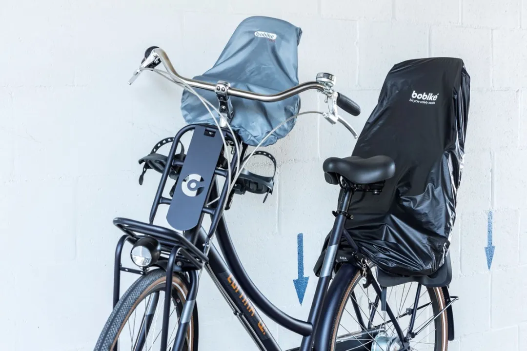 Bobike Regenhoes GO/ONE/Exclusive Maxi & Tour - Zwart