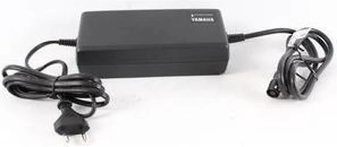 Yamaha Elektrische Fietsoplader 36V 4A - 4pins - Zwart