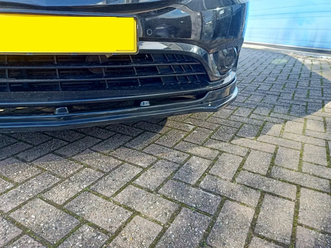 Mercedes-Benz Vito W447 Voorspoiler Onderlip - Hoogglans zwart - afbeelding 6 van 6