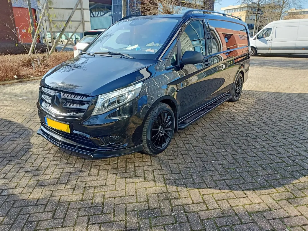 Mercedes-Benz Vito W447 Voorspoiler Onderlip - Hoogglans zwart