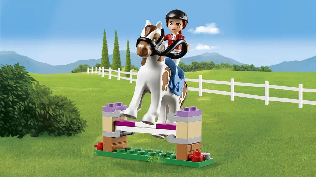 LEGO Friends Heartlake Paardrijclub 41126 - 575 Stukken - afbeelding 6 van 6
