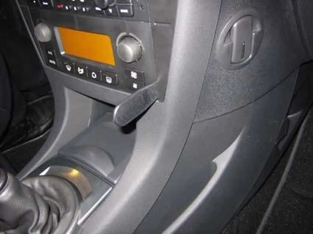 Brodit Angled Mount - Citroën C4 2005- - Zwart
