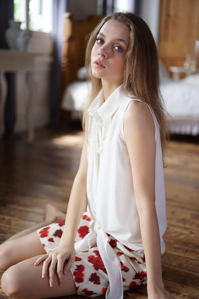 Sony FE 85mm f/1.8 Prime Lens