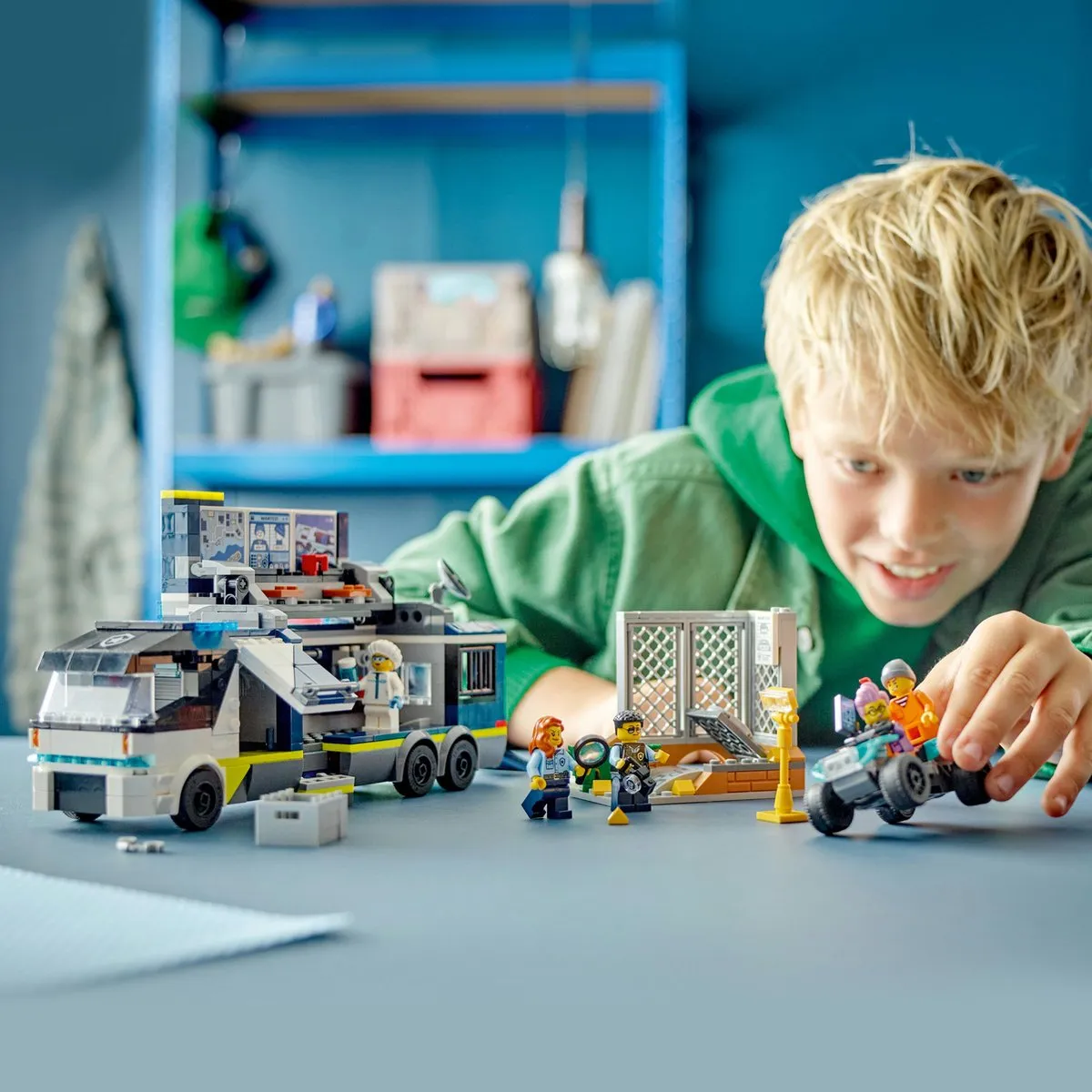 LEGO City Politielaboratorium in Truck 60418 - 674 Stukken - afbeelding 6 van 6