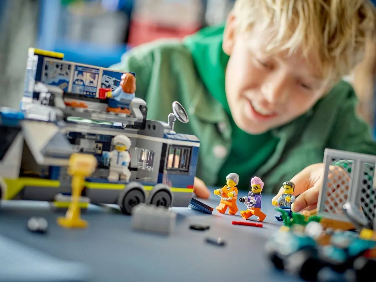 LEGO City Politielaboratorium in Truck 60418 - 674 Stukken