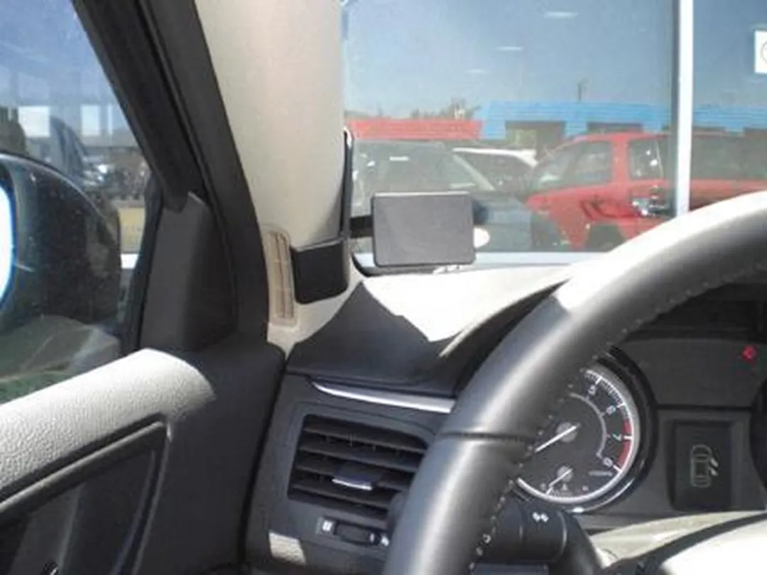 Brodit ProClip 804485 Suzuki Kizashi 10-15