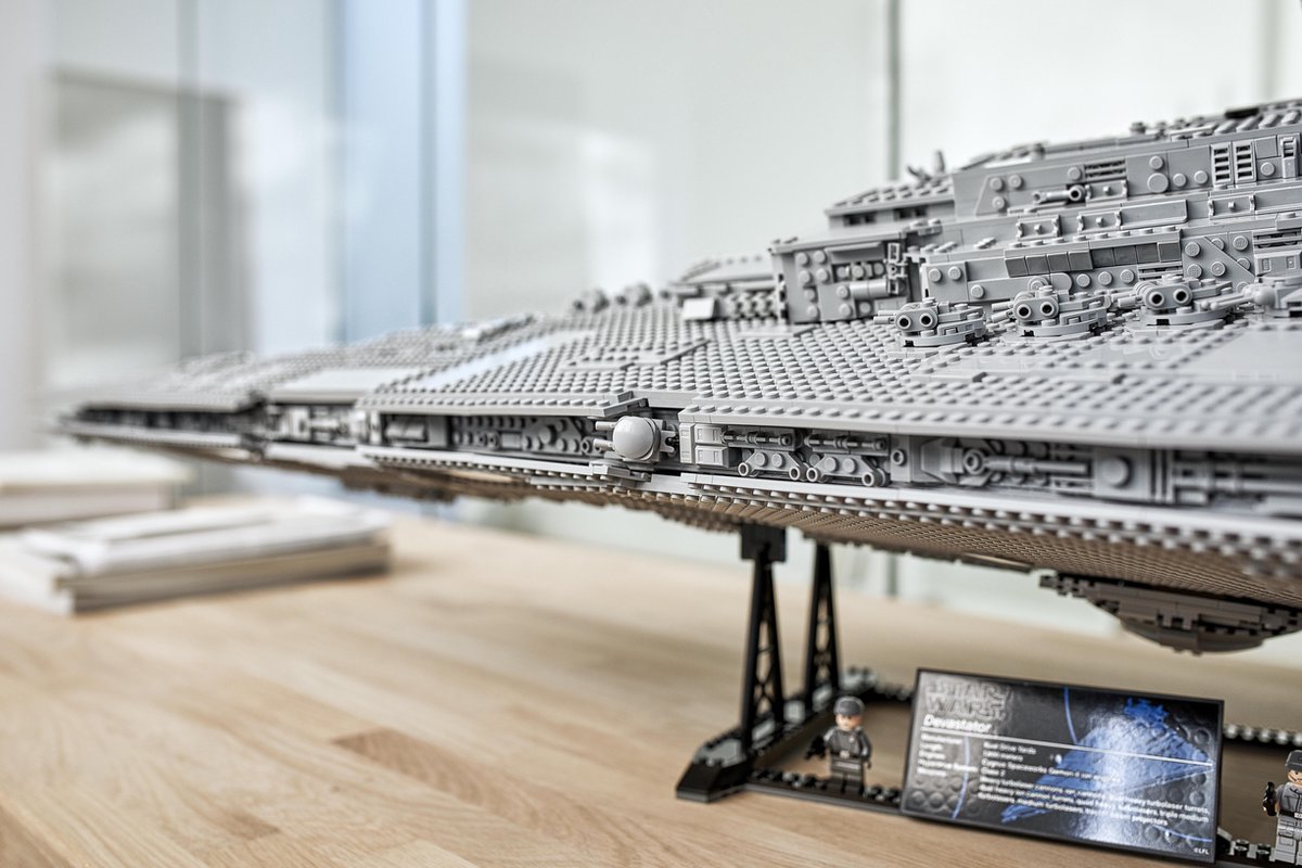 LEGO Star Wars UCS Imperial Star Destroyer - 75252