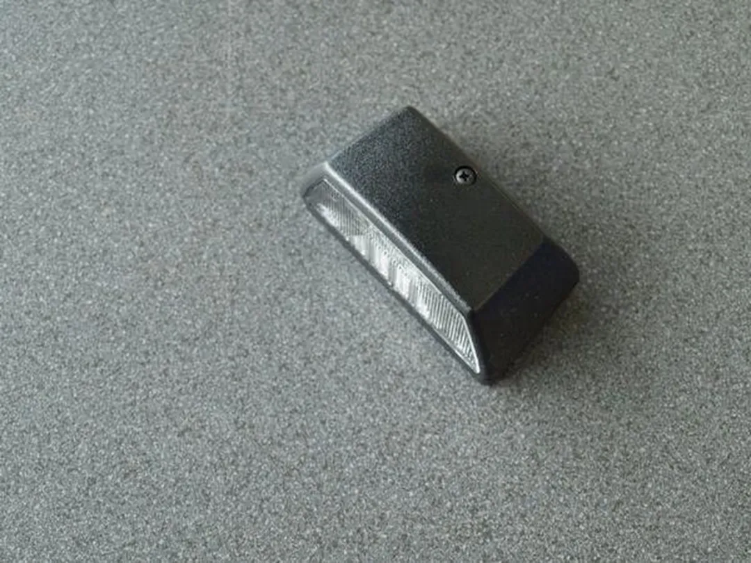 Hella Kentekenverlichting Hoekig Zwart