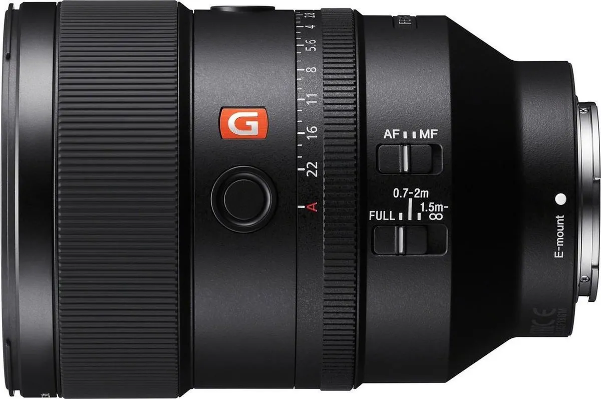 Sony SEL 135mm F1.8 GM FE Lens - 82mm