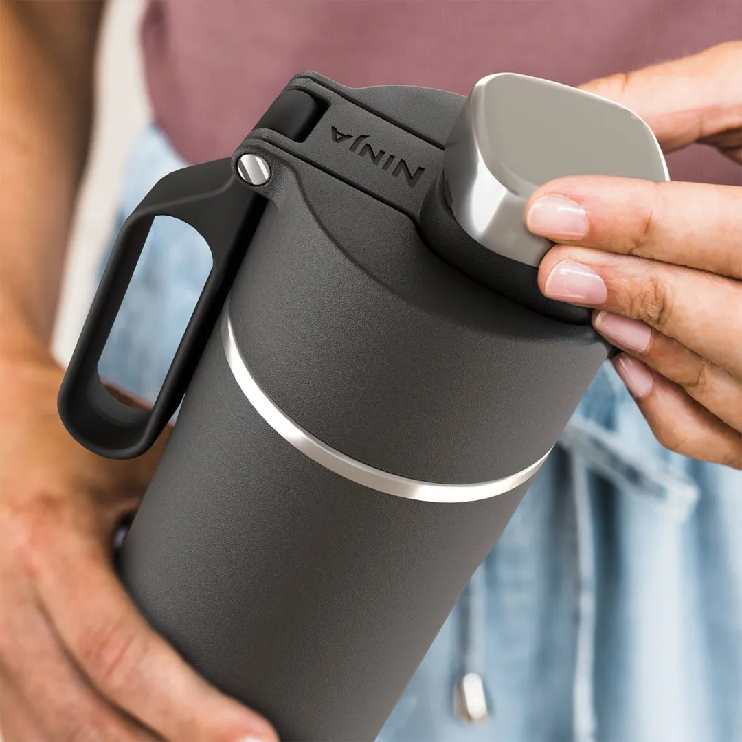 Ninja Thirsti Thermosfles 700ml - Zwart