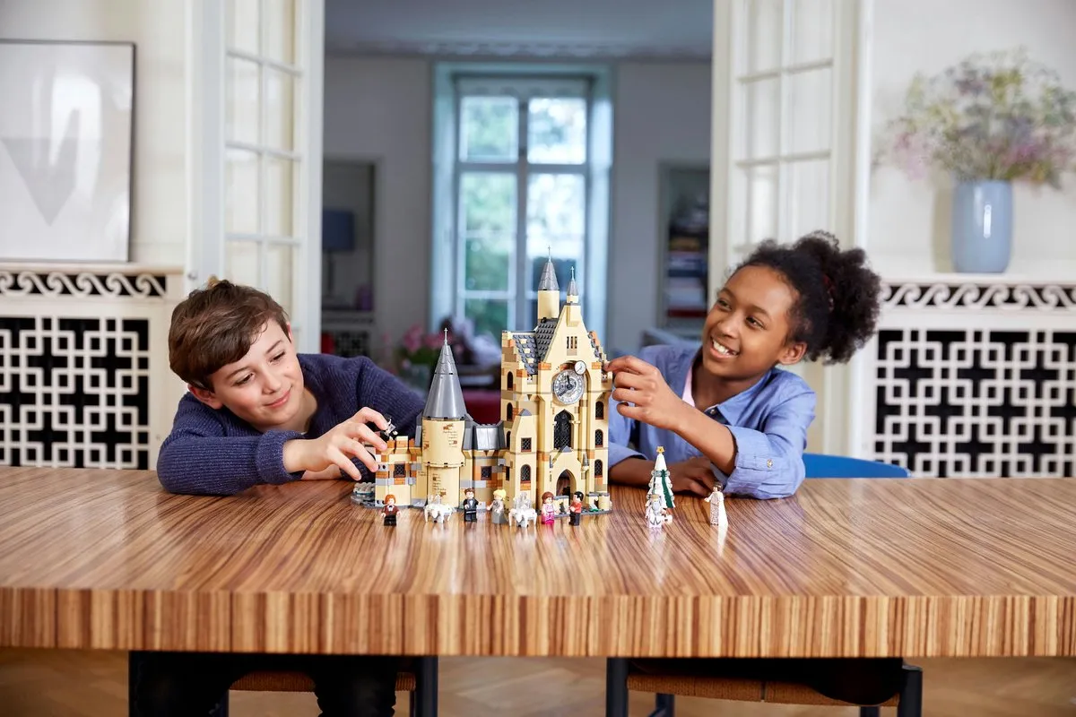 LEGO Harry Potter Zweinstein Klokkentoren 75948 - 922 Stukken