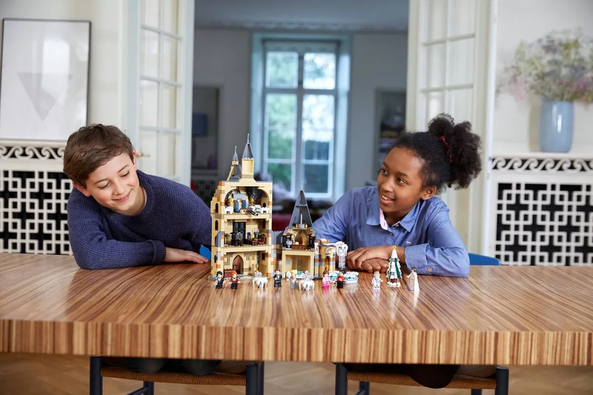 LEGO Harry Potter Zweinstein Klokkentoren 75948 - 922 Stukken - afbeelding 6 van 6
