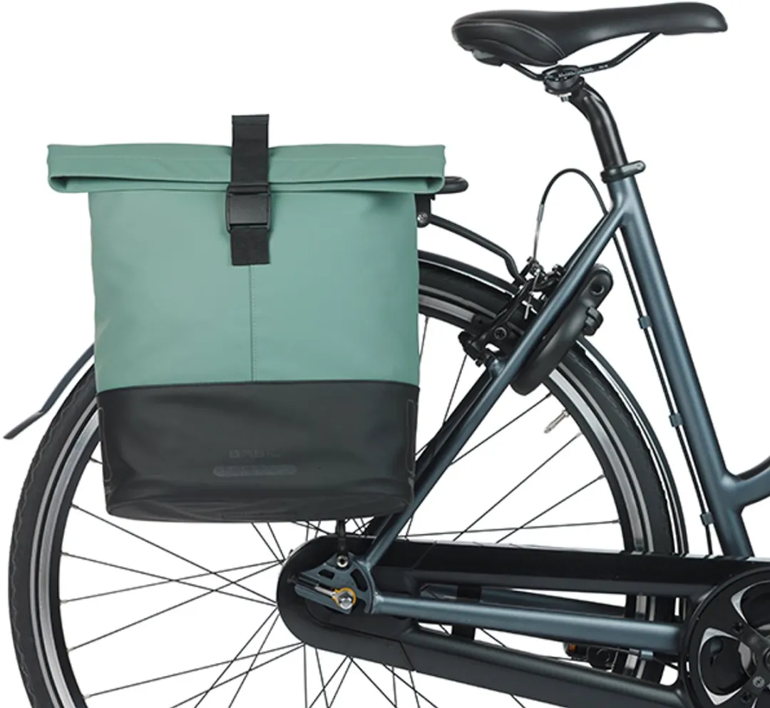 Basil Cove - Dubbele fietstas - 28-32 liter - Incl. MIK adapterplaat - Waterafstotend - Reflectie details - Gerecycled materiaal - groen/zwart