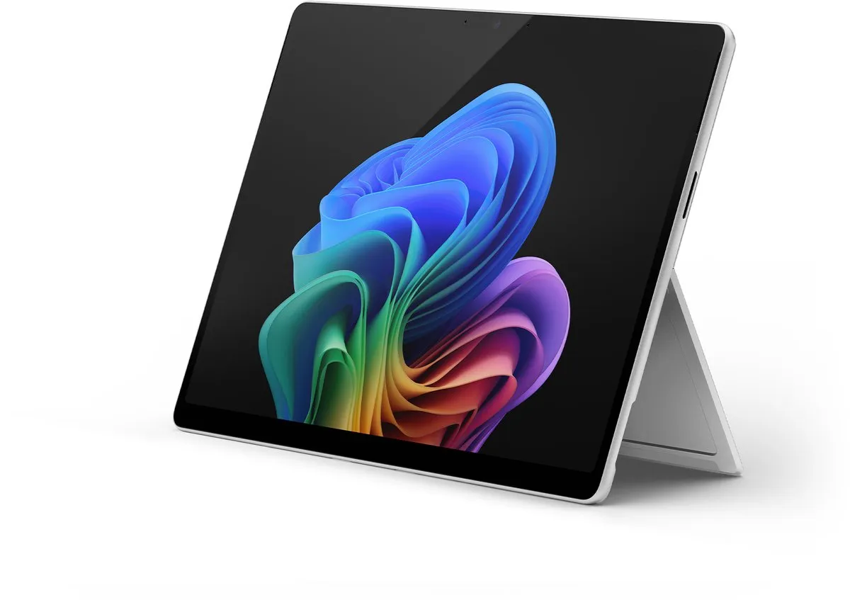 Microsoft Surface Pro 11 Copilot X1P-64-100