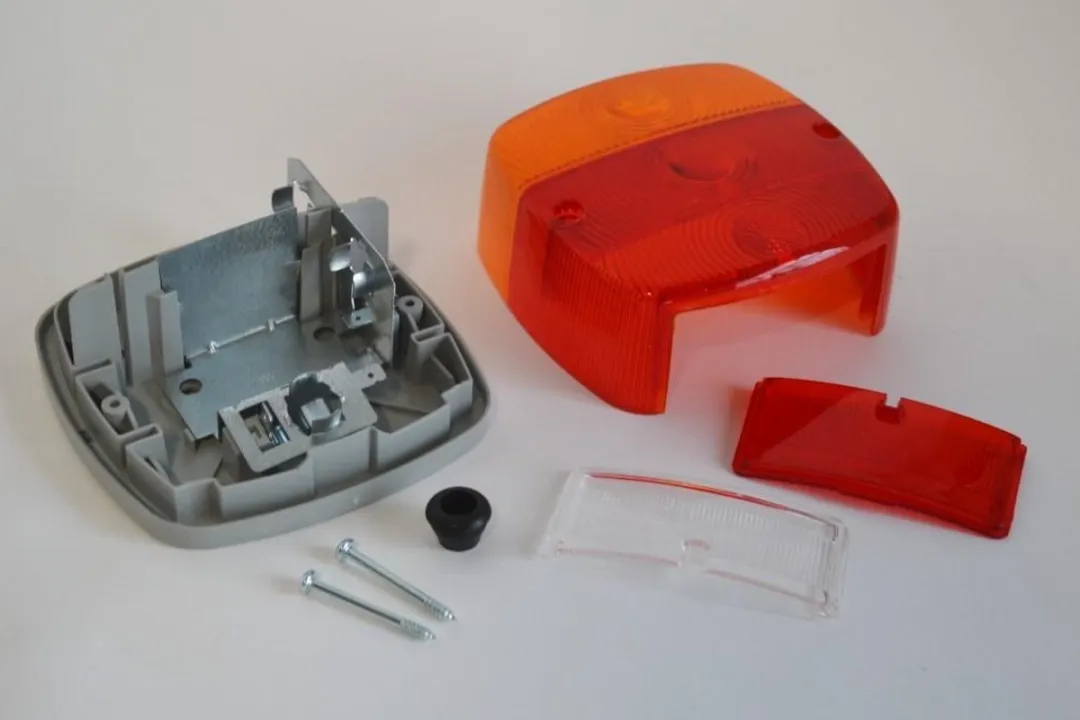 Hella Achterlicht 121x121x56mm Links/Rechts - Rood/Oranje/Wit/Zwart