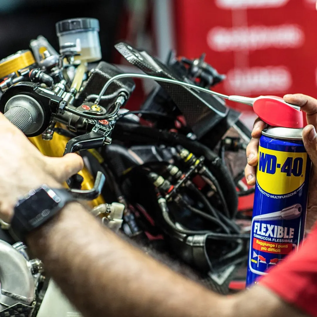 WD-40 Universele Smeerolie 400ml - afbeelding 4 van 6