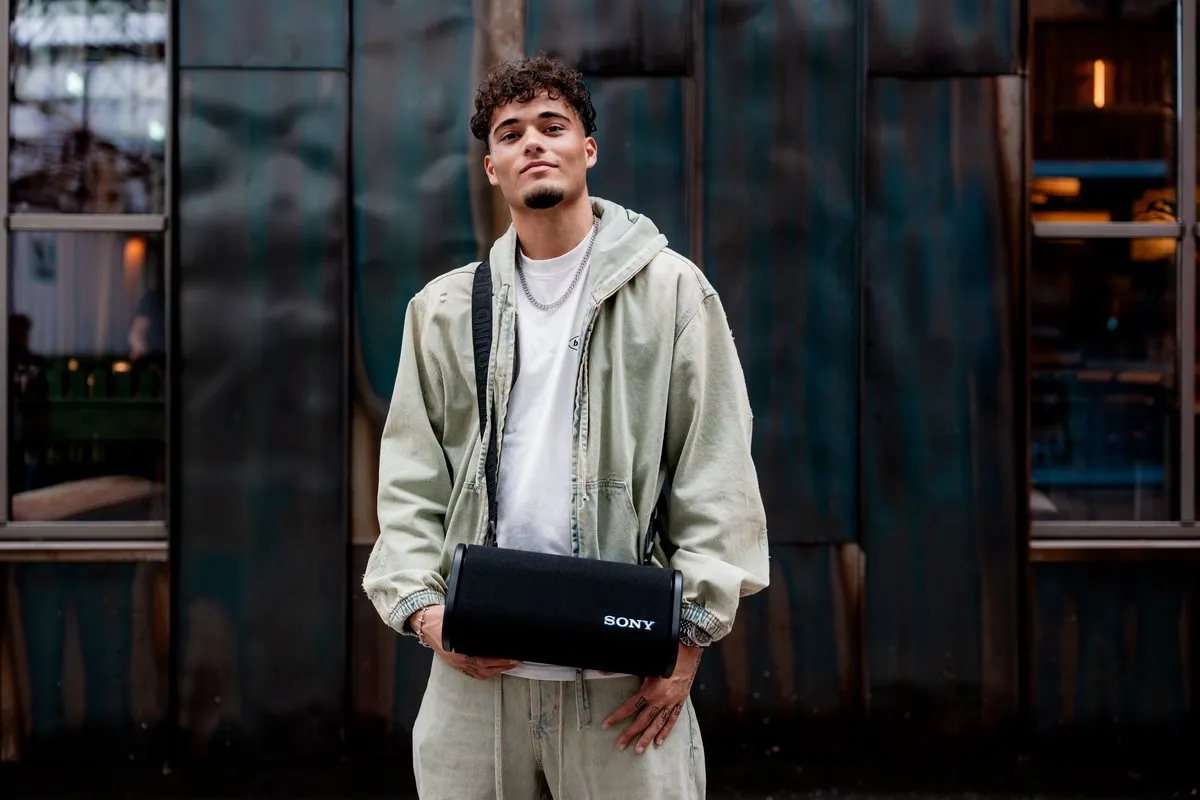 Sony ULT FIELD 5 - Bluetooth Speaker - Zwart