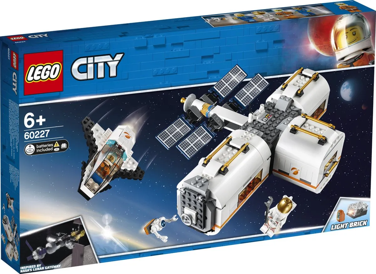 LEGO City Ruimtestation op de Maan 60227