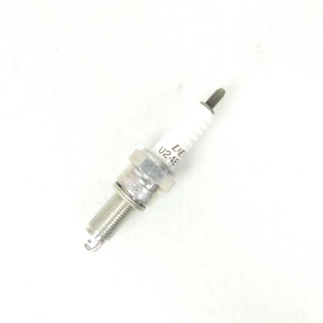 Yamaha YZF-R 125 Bougie DENSO U24EPR-N9 - Wit