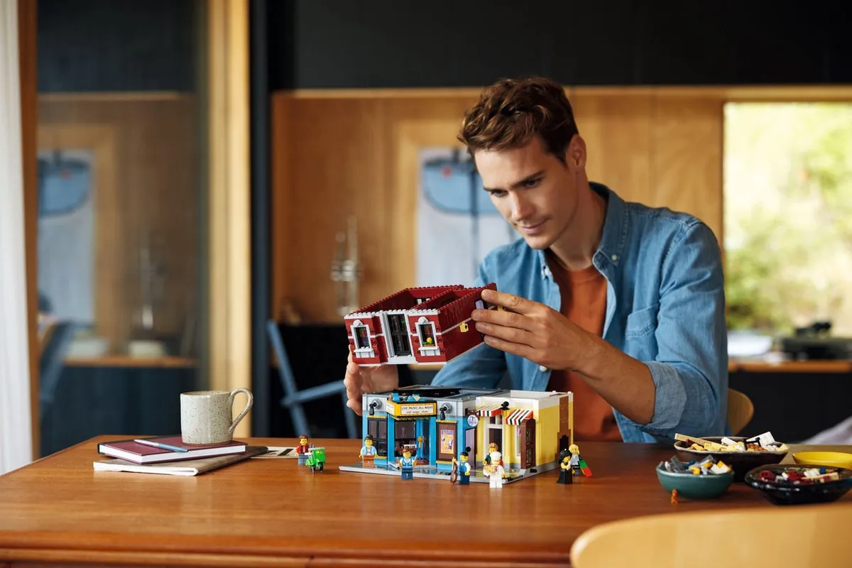 LEGO 10312 Jazz Club - 2899 Stukken