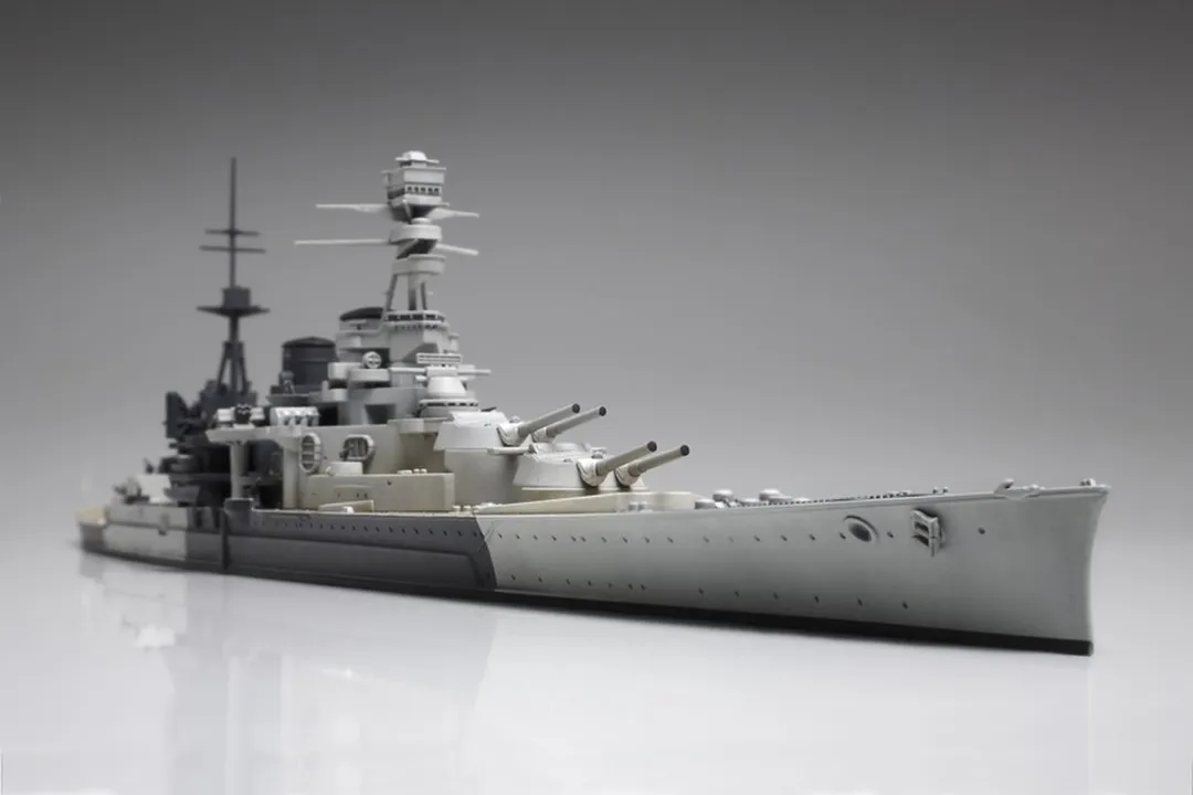 Tamiya British Battle Cruiser Repulse 1/700