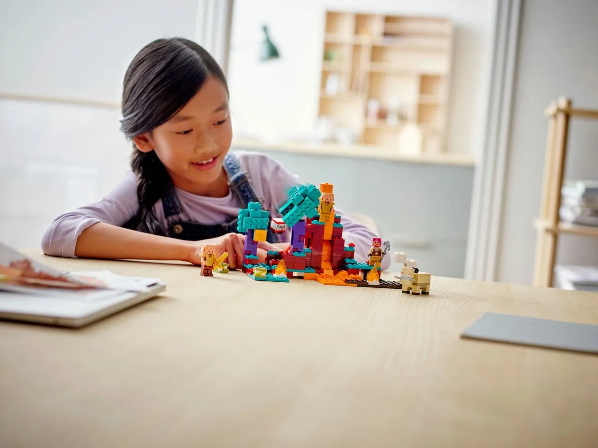 LEGO Minecraft Het Verwrongen Bos 21168 - 166 Stukken