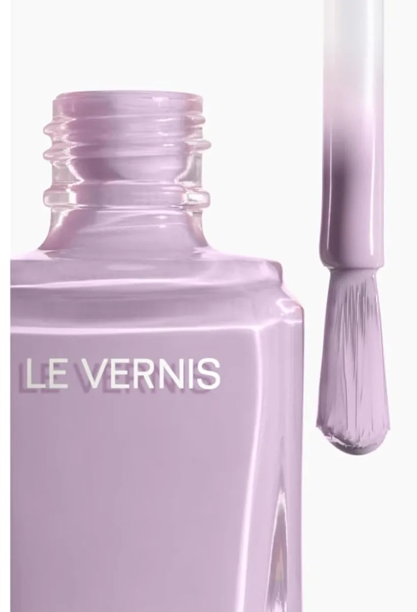 Chanel Le Vernis Nº 135 Immortelle Nagellak - 13ml