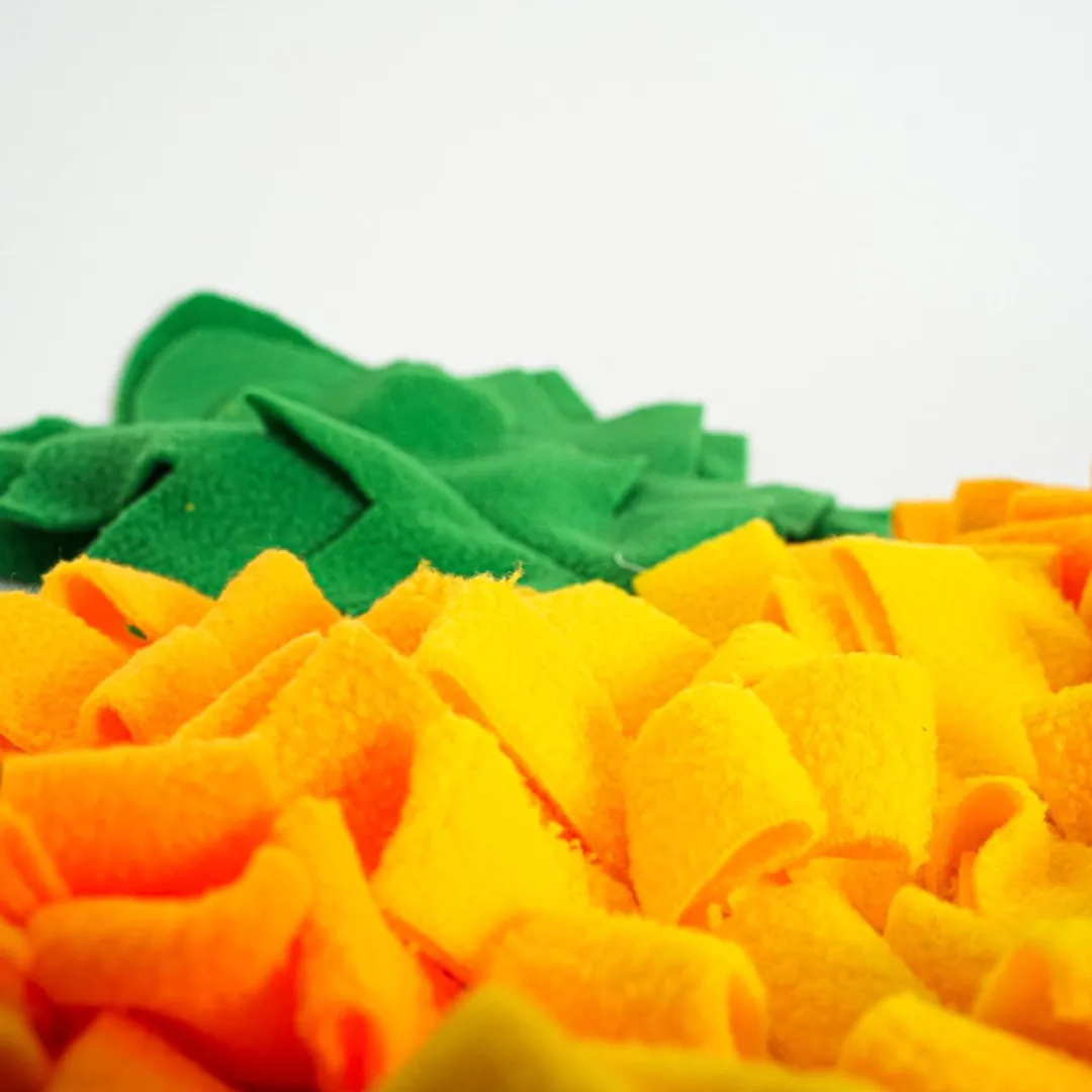 Dog Toy Snuffelmat voor Honden – 61 x 38 cm – Interactieve Voerpuzzel – Gele Snuffelmat – 100% Polyester