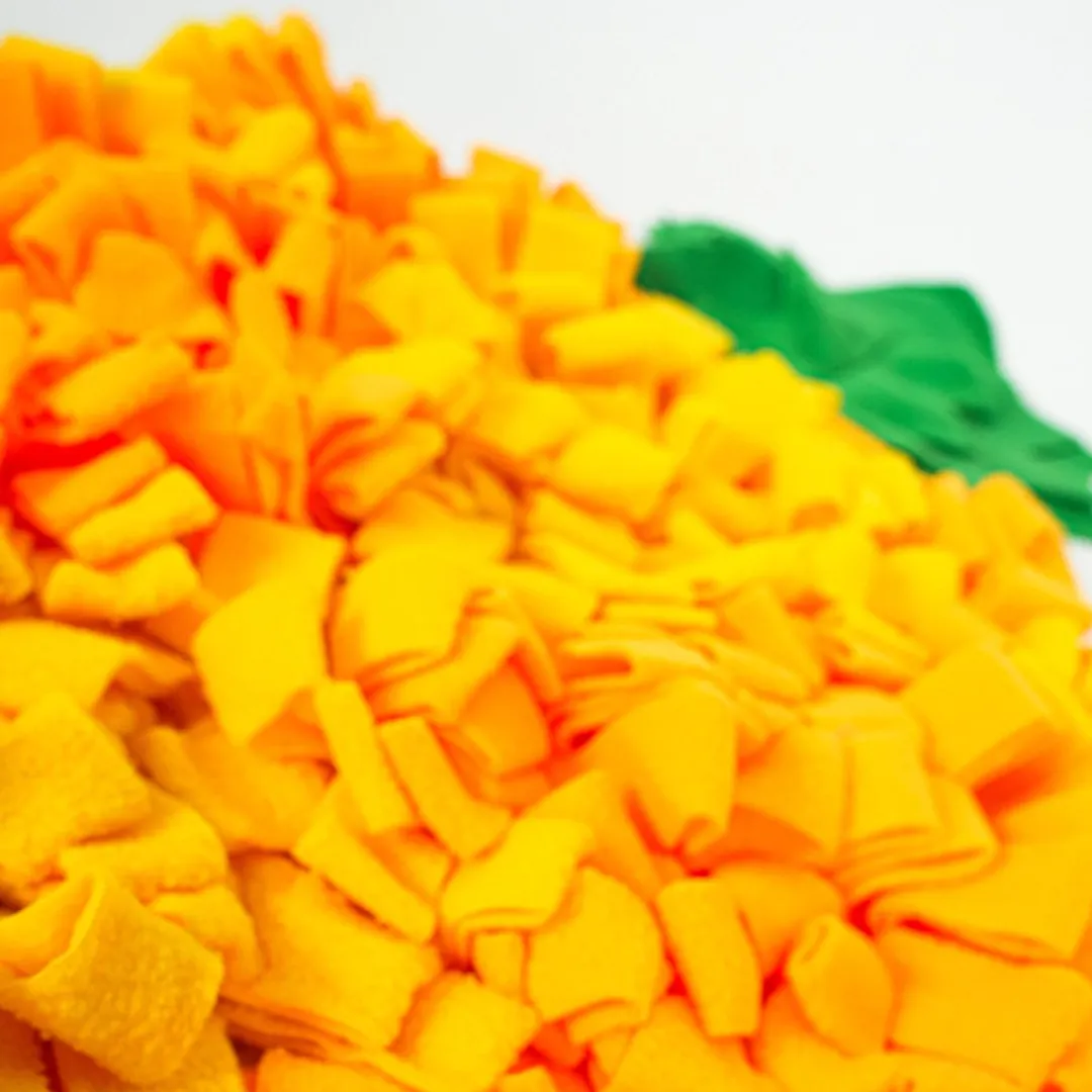 Dog Toy Snuffelmat voor Honden – 61 x 38 cm – Interactieve Voerpuzzel – Gele Snuffelmat – 100% Polyester