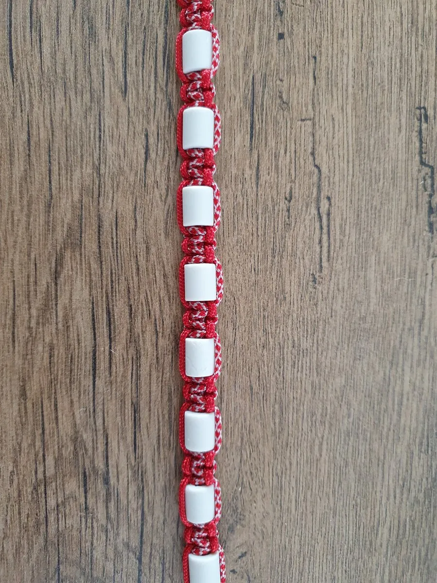 Anti-Tekenband met EM kralen 100% natuurlijk Rood maat 50-60