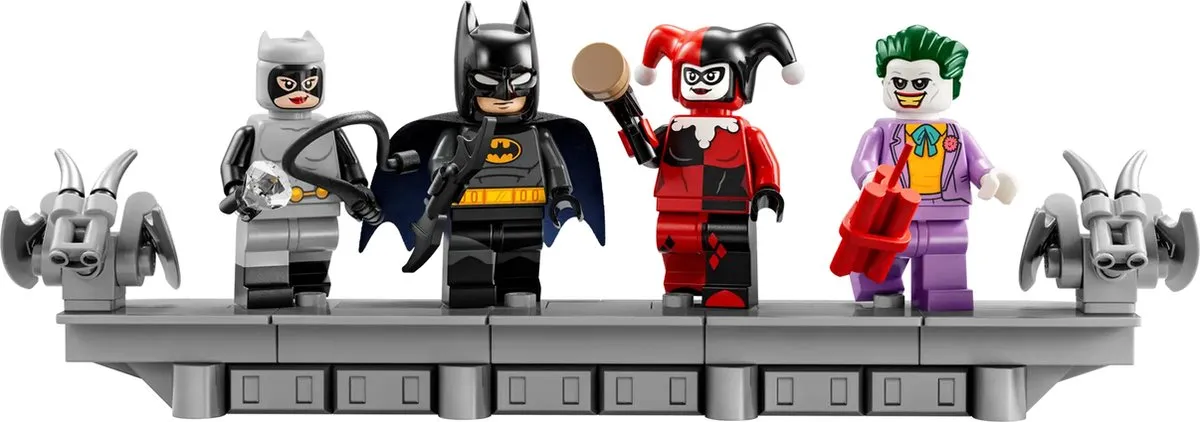 LEGO Batman 76271 Set - 4210 Stukken - 4 Minifiguren - Meerkleurig