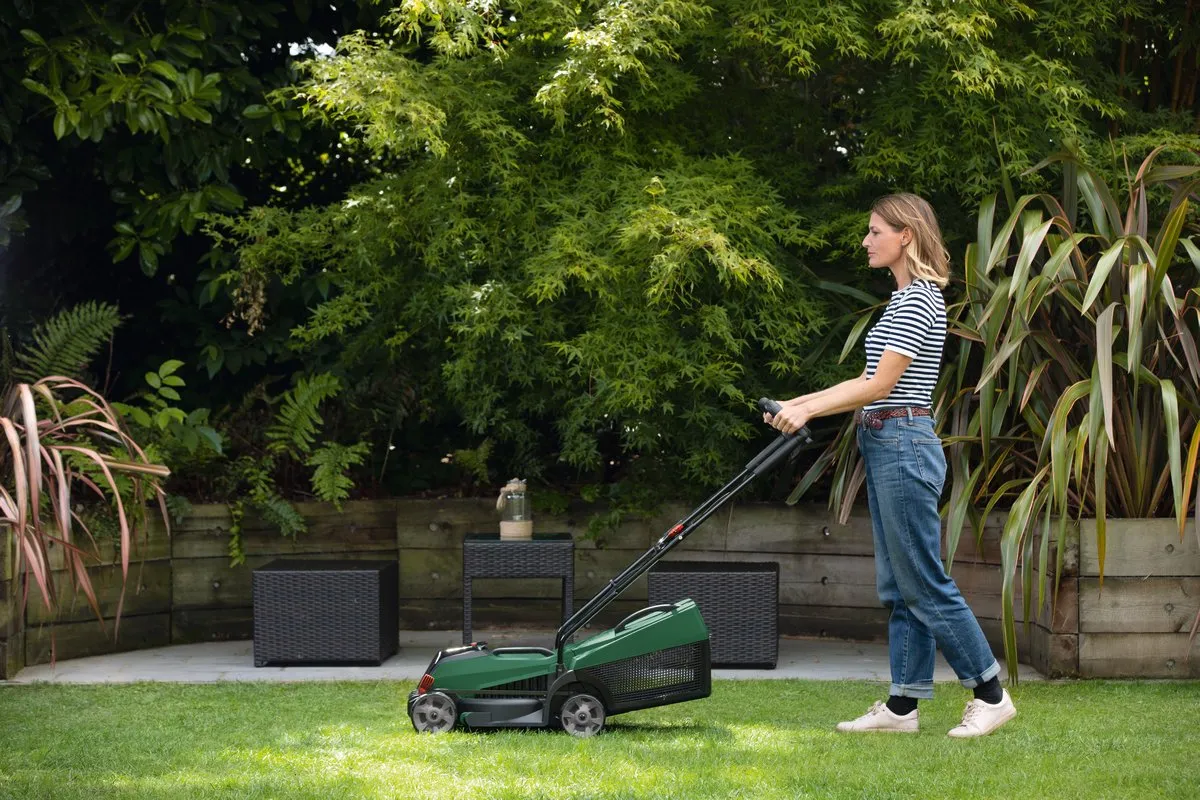 Bosch CityMower 18V-32 Accu Grasmaaier - 32cm - 31L