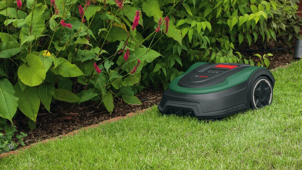 Bosch Indego M+ 700 Robotmaaier - 700 m² - Basisstation & accessoires
