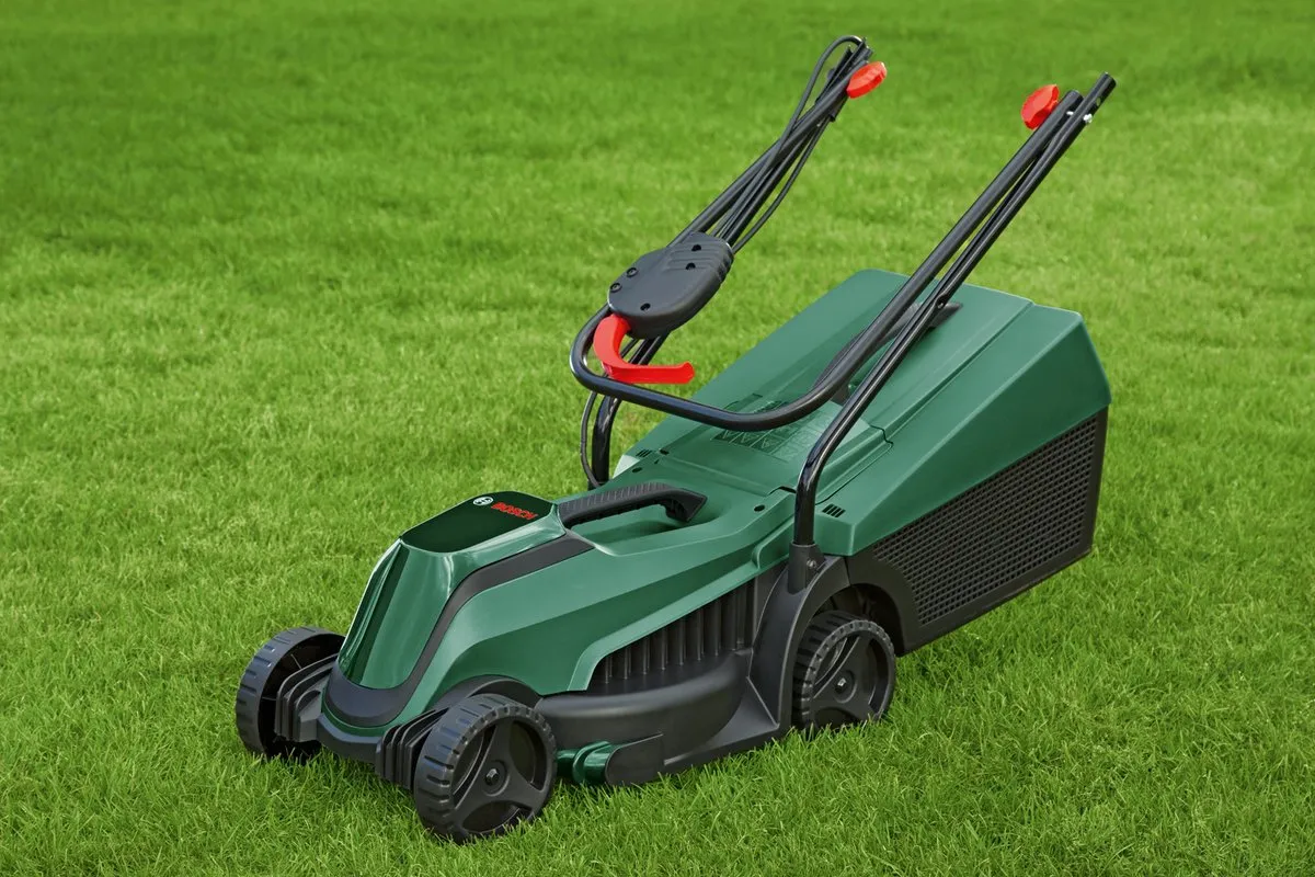 Bosch Easy Mower 18V-32-200 Grasmaaier - 32cm Snijbreedte