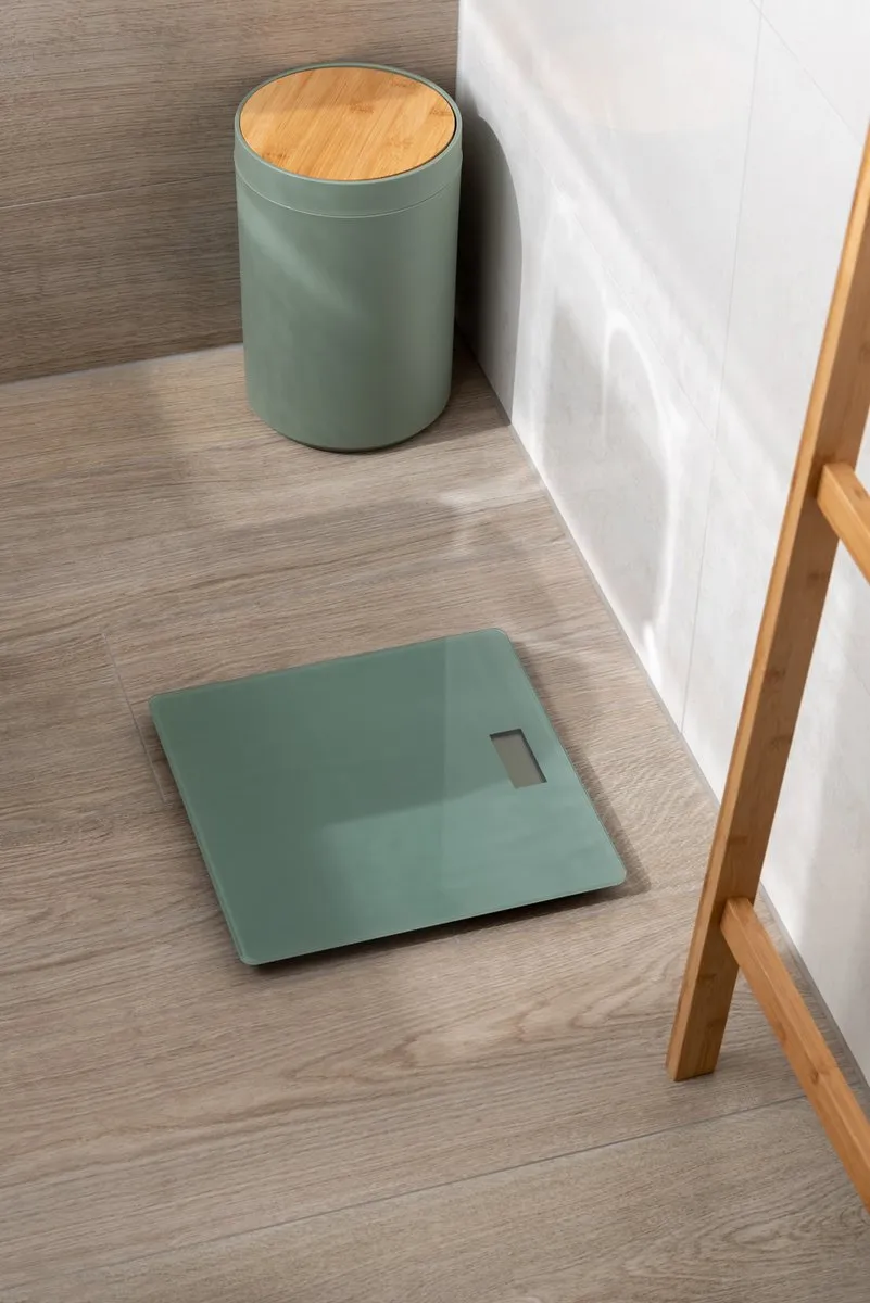 Present Time Weegschaal Libra - Groen - 28x28x2,3 cm - Modern