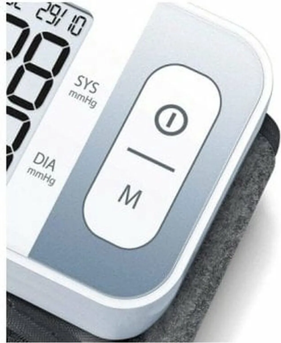 Beurer BC 28 Bloeddrukmeter pols - Hartslagmeter - Onregelmatige hartslag - Risico-indicator - 2 Gebruikersgeheugen - Manchet pols 14-17,5 cm - Reisformaat - Incl. batterijen - 5 Jaar garantie - Wit