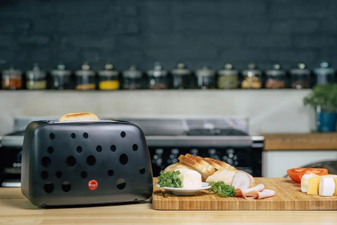 ECOTOYS Eldom TO245 Broodrooster 2 Sleuven 900W - Zwart