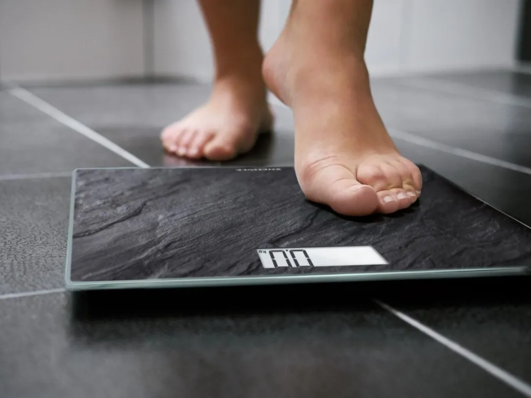 Soehnle Style Sense Compact 300 Digitale Personenweegschaal - 180 kg - Leisteen - afbeelding 6 van 6
