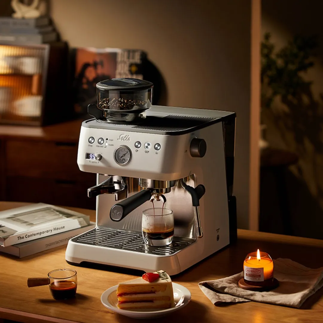 Solis Grind & Infuse Perfetta Pistonmachine S0262 - Espressomachine met maler - Wit