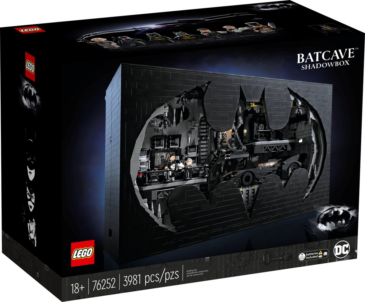 LEGO Batman 76252 - Batcave™ - Shadow Box