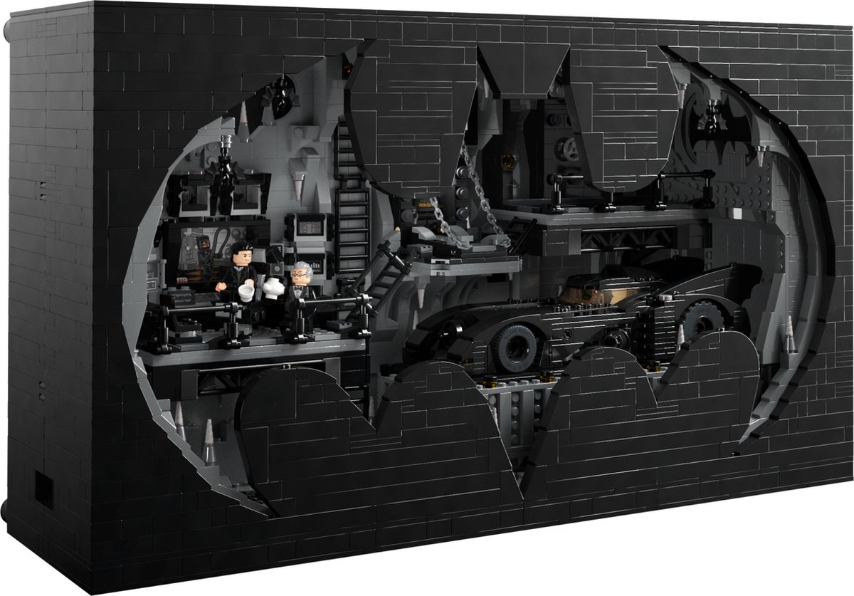 LEGO Batman 76252 - Batcave™ - Shadow Box