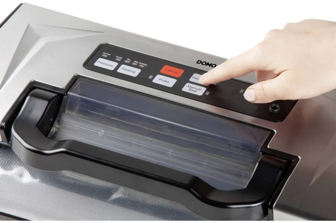 Domo DO336L Vacumeermachine - 130W - 5m Vacumeerrol - Zwart